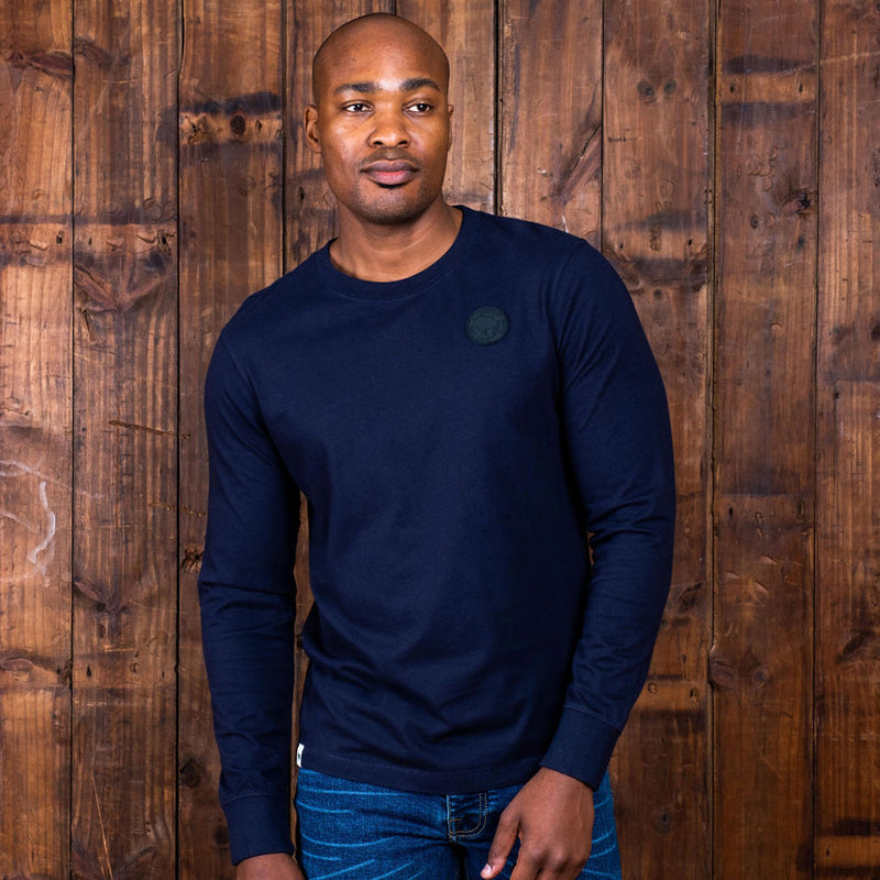 Kingsley Badge Longsleeve Tee Midnight
