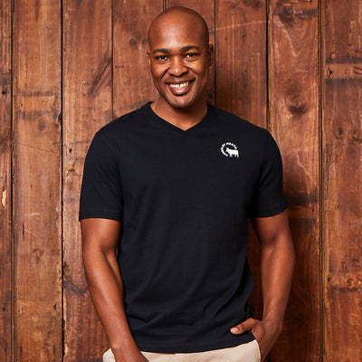 High-Square Crescent Logo V-Neck Tee Mamba