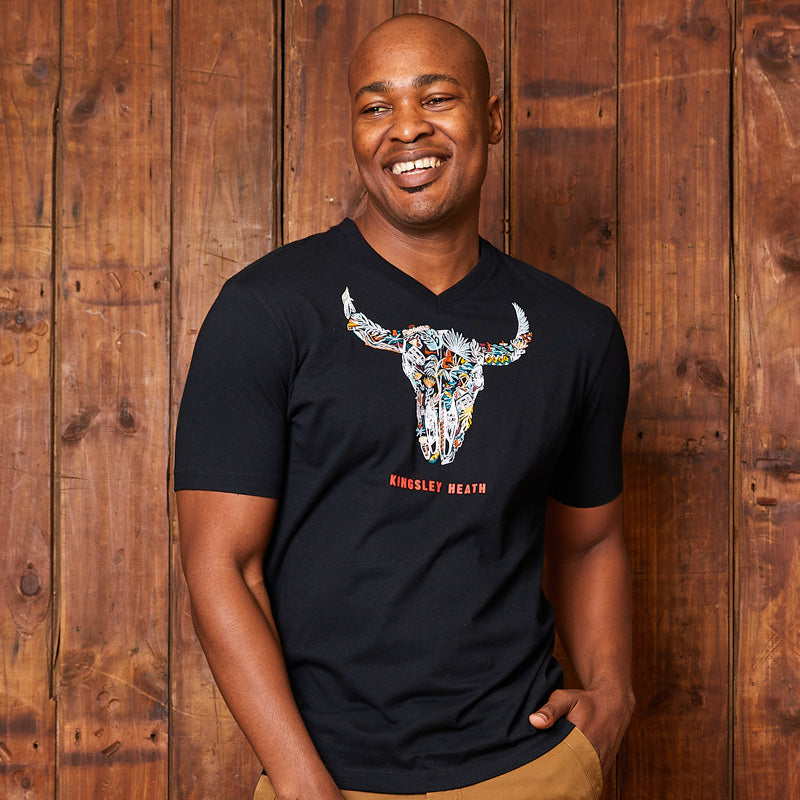 Doodle Elements Skull V-Neck Tee Mamba